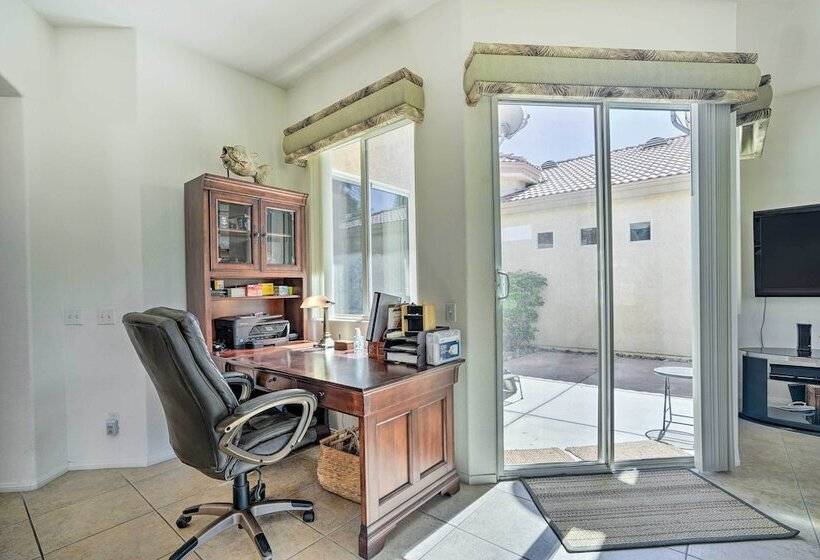 2 Mi To Coachella: Indio Home W/ Fire Pit!