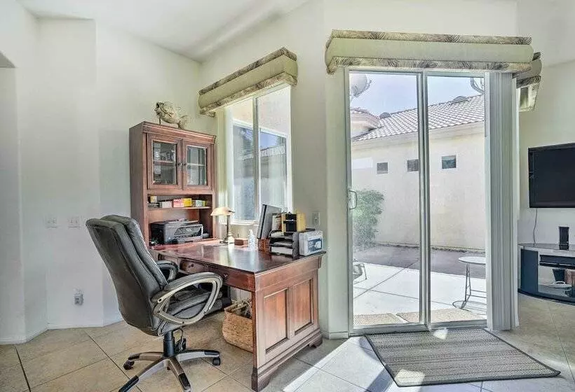 2 Mi To Coachella: Indio Home W/ Fire Pit!