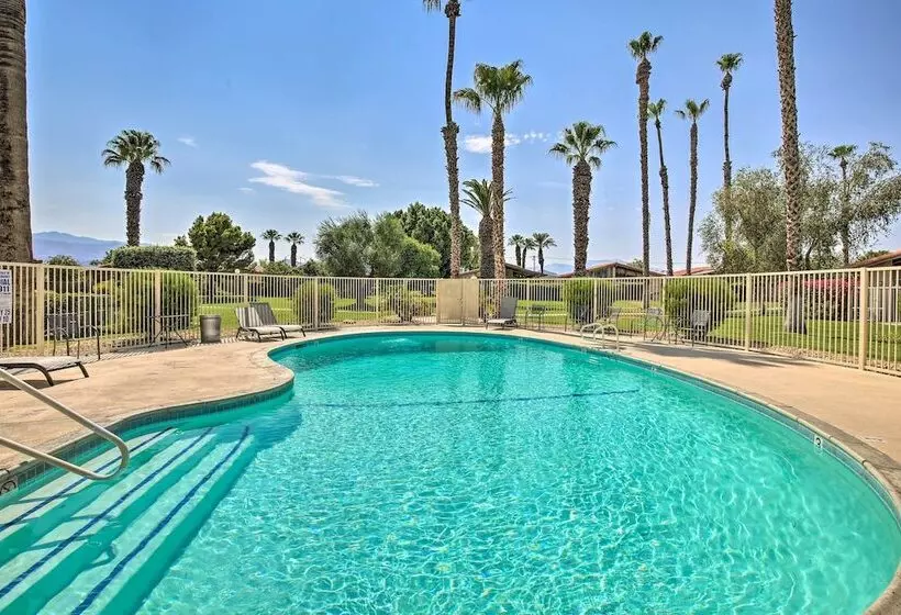 2 Mi To Coachella: Indio Home W/ Fire Pit!