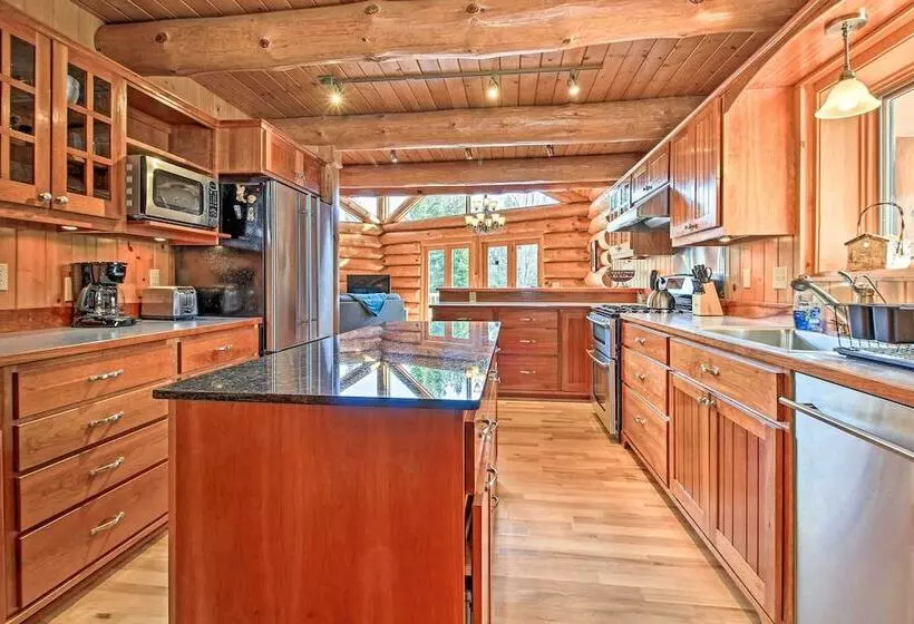 Lakefront Log Cabin W/dock ~9 Mi To Lutsen Mtn