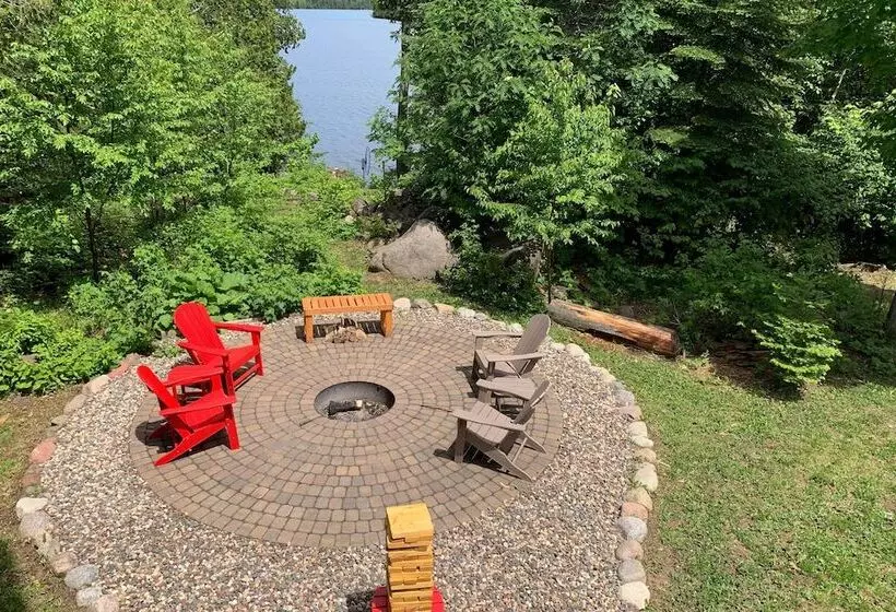 Lakefront Log Cabin W/dock ~9 Mi To Lutsen Mtn