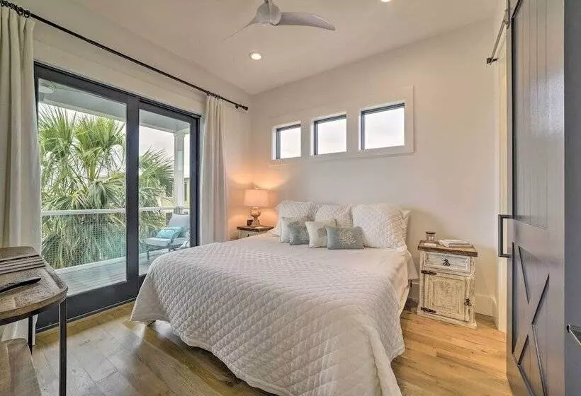 Luxe Beachfront Windmark Cottage W/ Deck!