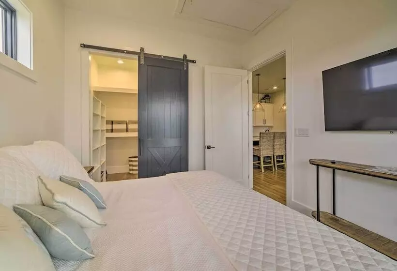 Luxe Beachfront Windmark Cottage W/ Deck!