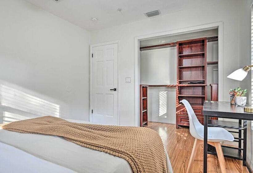 Luxe Brandon Oasis W/ Private Pool & Hot Tub!