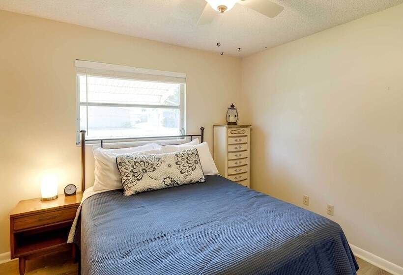 Merritt Island Home W/ Patio, 10 Mi To Cocoa Beach