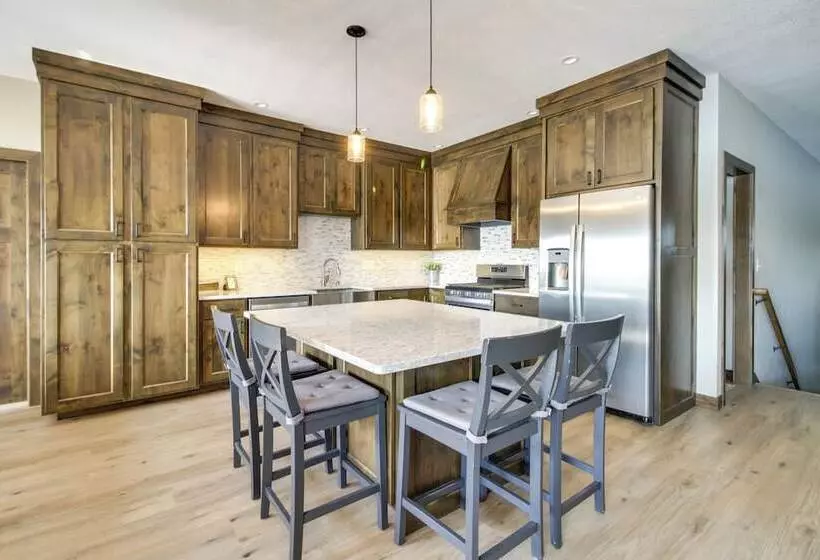 Dock + Kayaks: Alexandria Chain Of Lakes Escape!