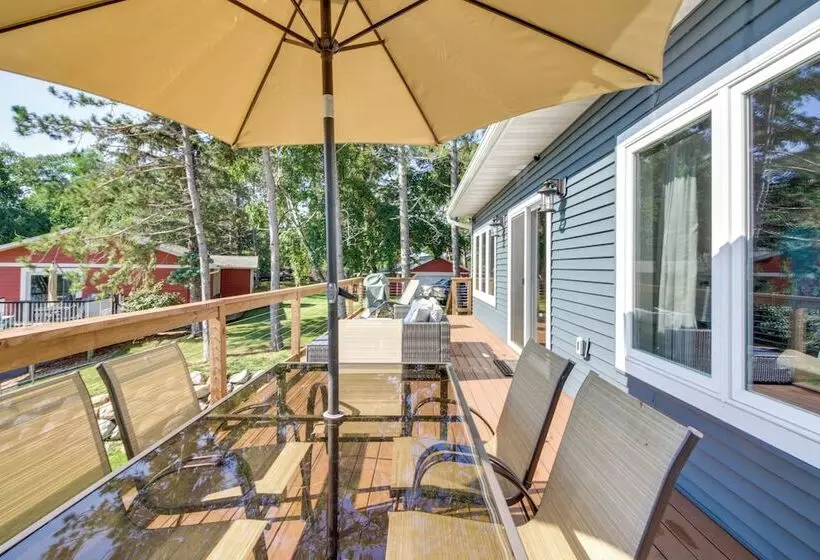 Dock + Kayaks: Alexandria Chain Of Lakes Escape!