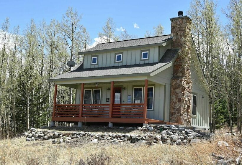 Moose Crossing Cabin On 2 Private Acres W/ Trails!