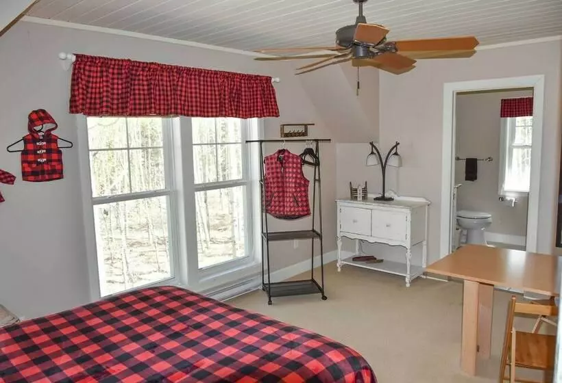 Moose Crossing Cabin On 2 Private Acres W/ Trails!
