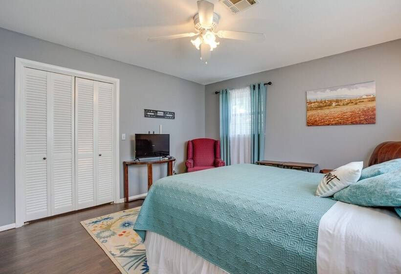 Norman Home W/ Yard, Walk To Park & Ou Campus!