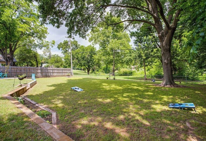 Norman Home W/ Yard, Walk To Park & Ou Campus!