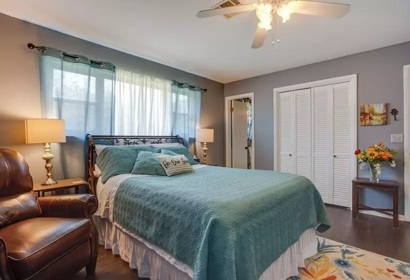 Norman Home W/ Yard, Walk To Park & Ou Campus!