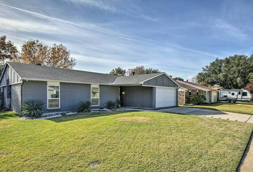 North Texas Home W/ Yard Near Frisco Star!