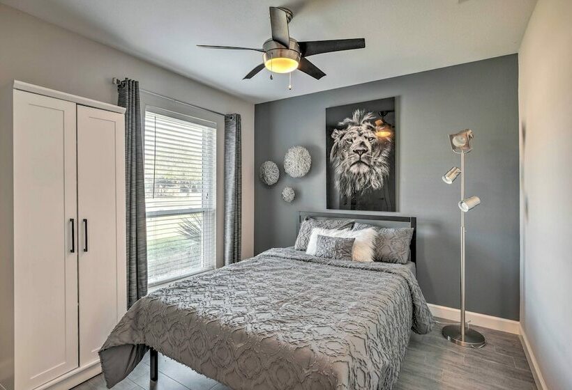 North Texas Home W/ Yard Near Frisco Star!