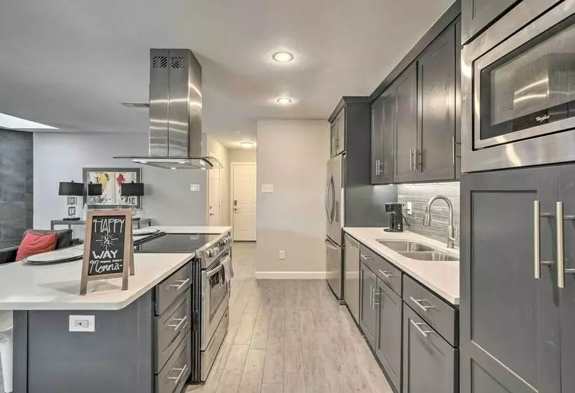 North Texas Home W/ Yard Near Frisco Star!