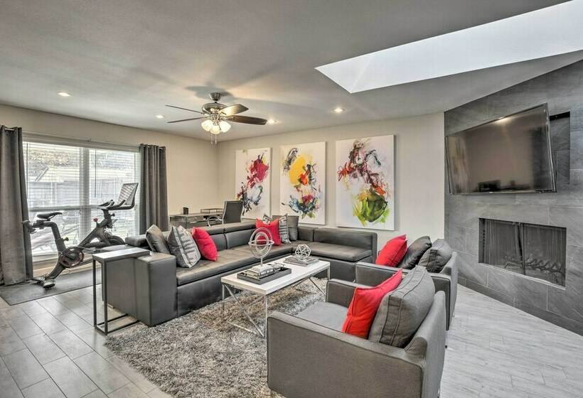 North Texas Home W/ Yard Near Frisco Star!