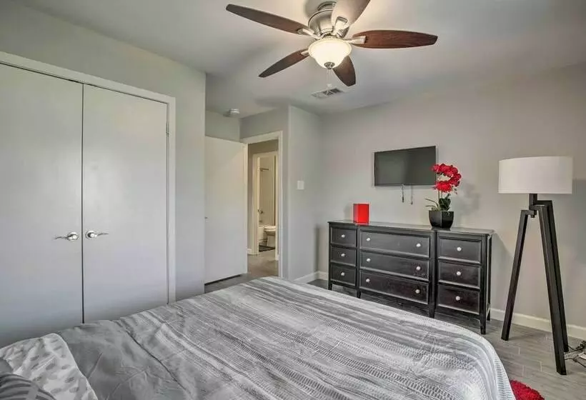 North Texas Home W/ Yard Near Frisco Star!