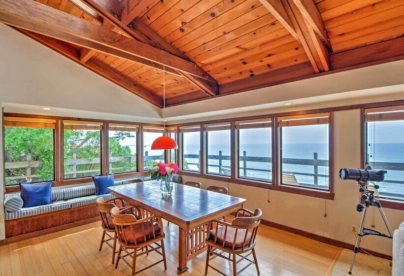 Oceanfront Irish Beach Home: Private Beach Access!