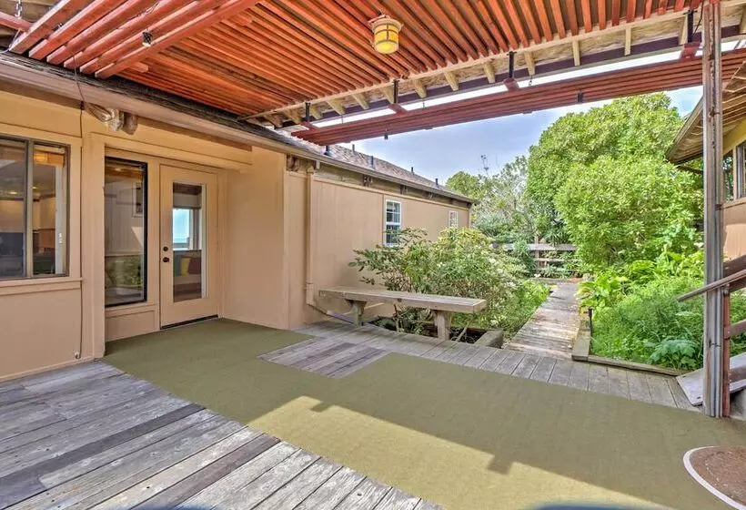 Oceanfront Irish Beach Home: Private Beach Access!