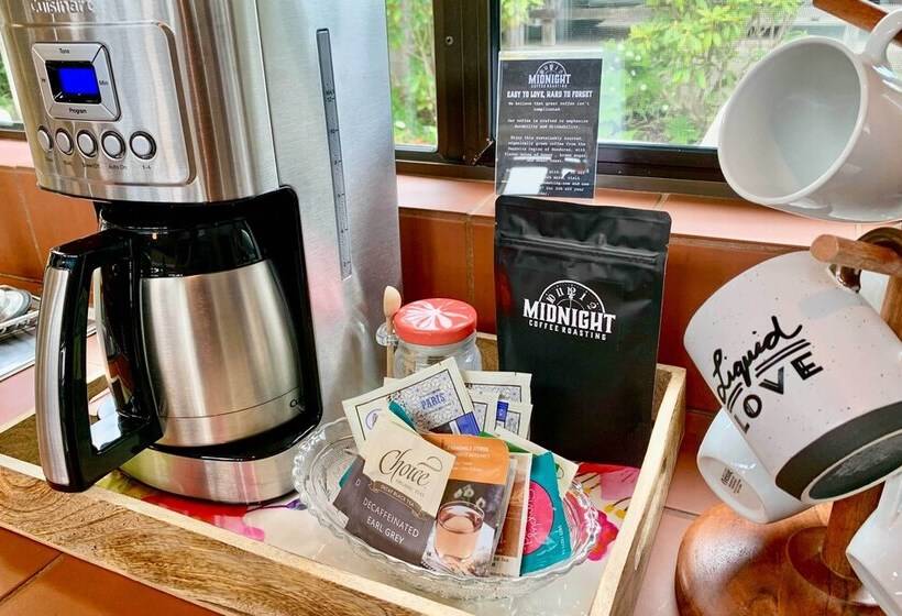 Oceanfront Irish Beach Home: Private Beach Access!