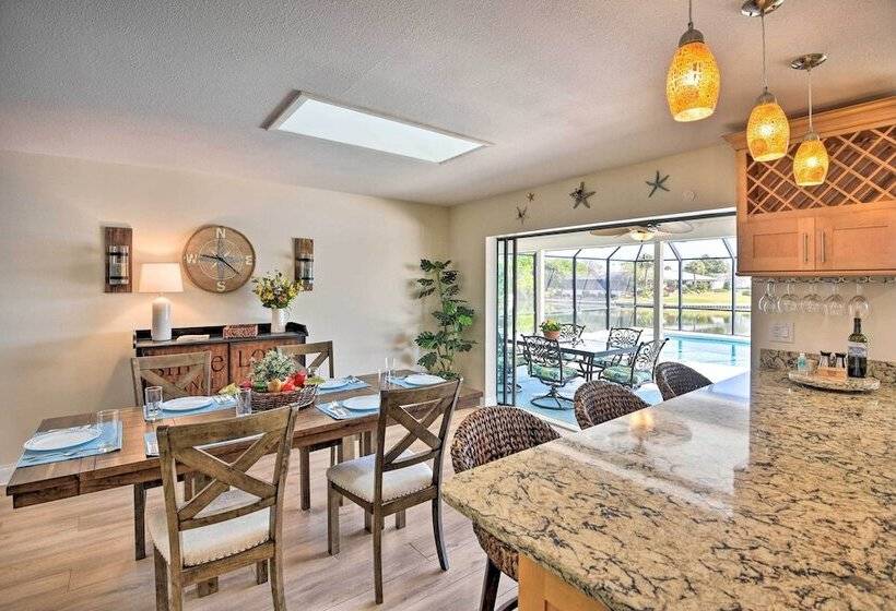 Palm Coast Home W/ Outdoor Oasis & Private Dock!