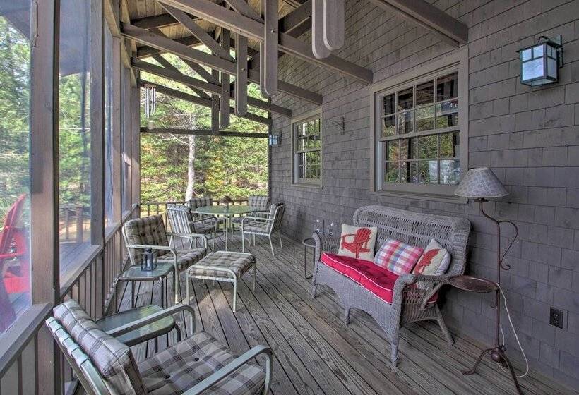 Lakefront Escape W/ Deck & Kayaks In Lovell!