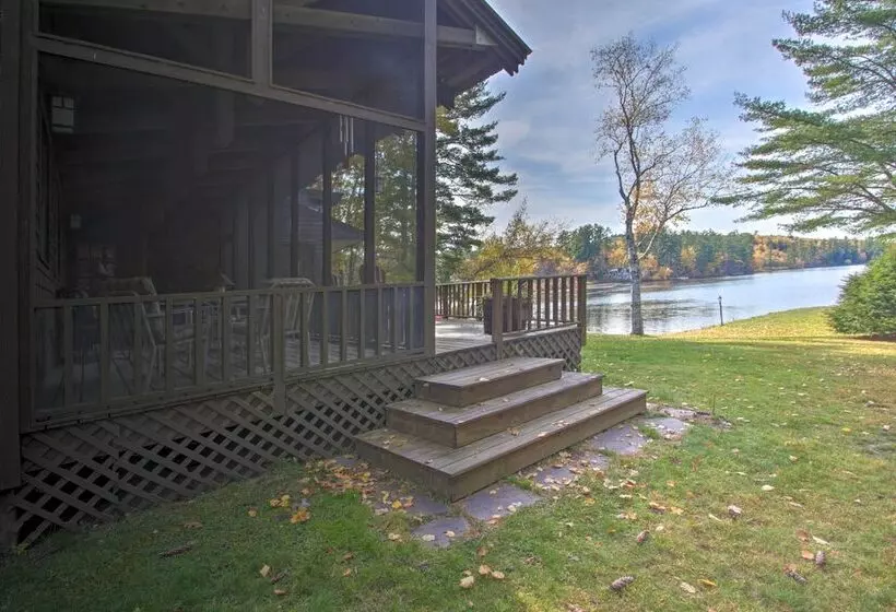 Lakefront Escape W/ Deck & Kayaks In Lovell!
