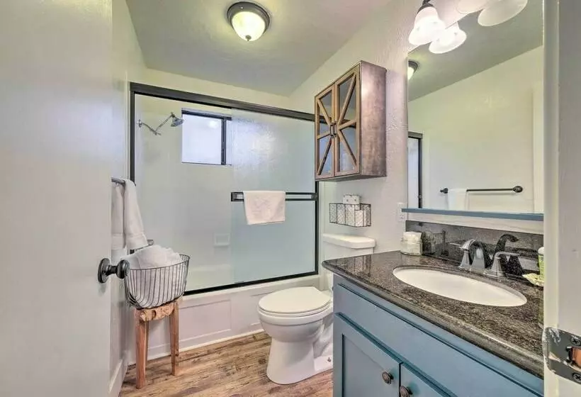 Walk Downtown: Arnold Cabin W/ Large Deck!