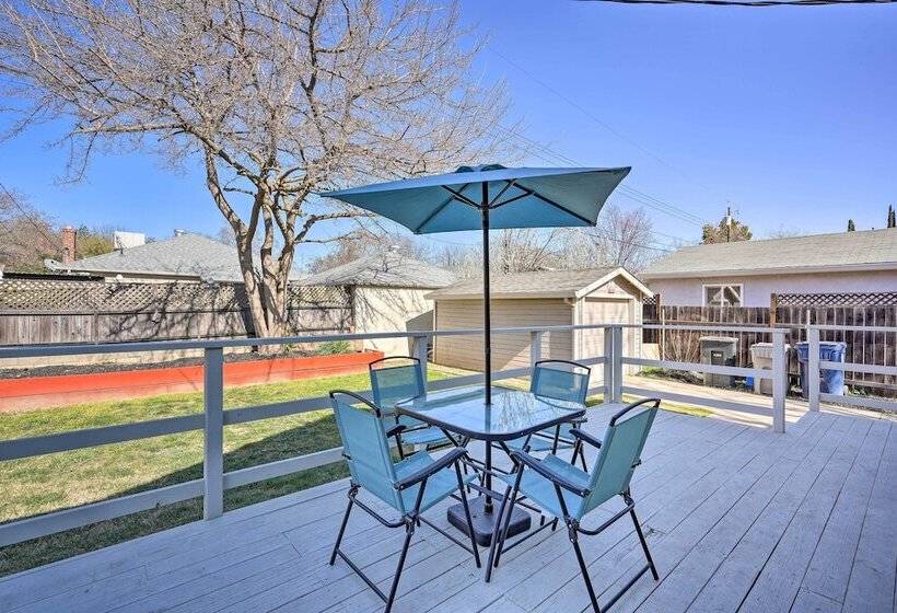 Pet Friendly Sacramento Home ~ 5 To Downtown!