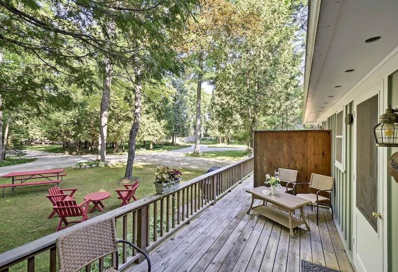 Pine Cottage  Duplex W/ Deck: Walk To State Park!