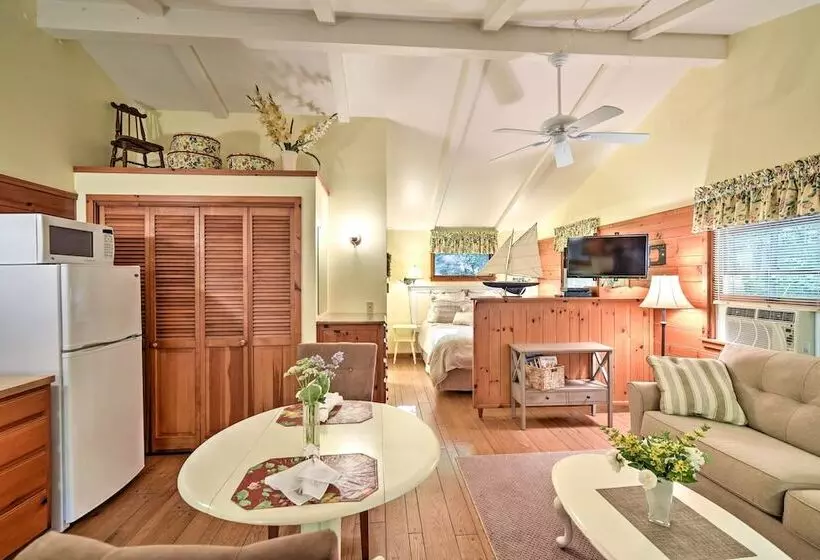 Pine Cottage  Duplex W/ Deck: Walk To State Park!