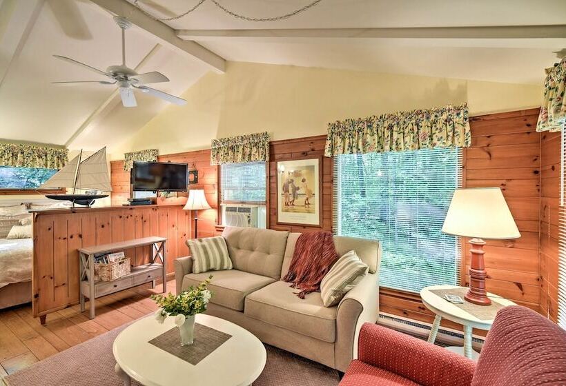 Pine Cottage  Duplex W/ Deck: Walk To State Park!