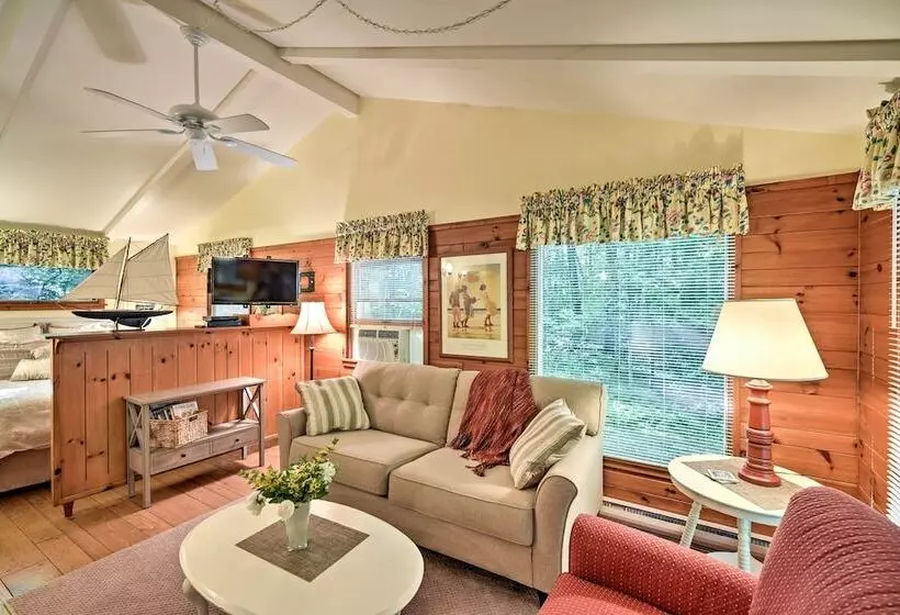 Pine Cottage  Duplex W/ Deck: Walk To State Park!