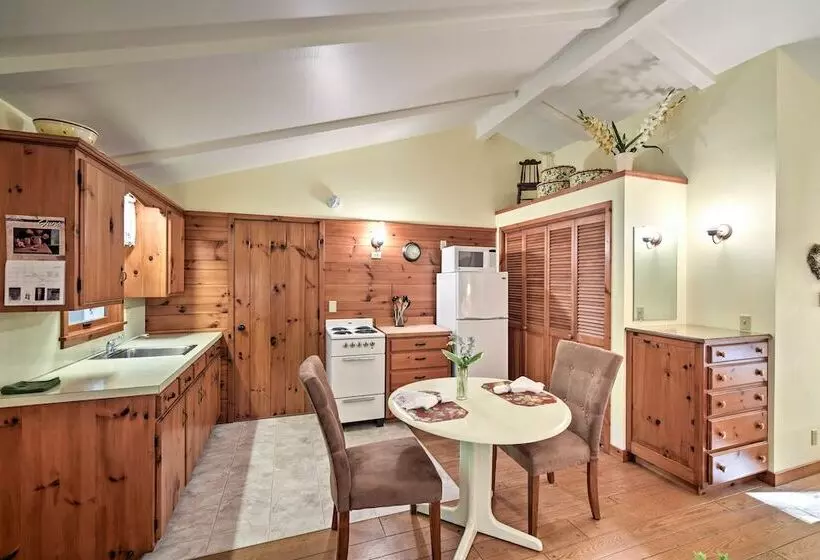 Pine Cottage  Duplex W/ Deck: Walk To State Park!