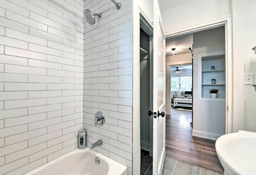 Quiet Modern Farmhouse, 4 Mi To Downtown