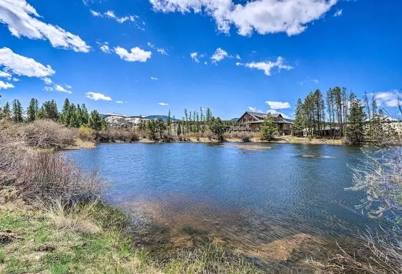 Rendezvous Buckhorn Cabin  By Hiking Trails