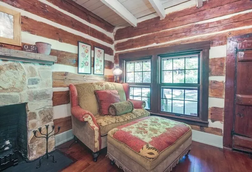 Restored Buchanan Log Cabin On 9 Mile Creek!