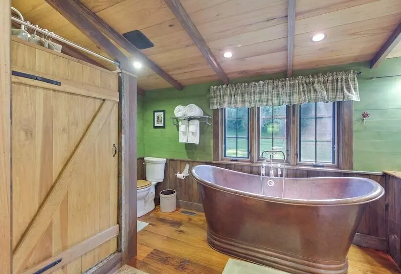 Restored Buchanan Log Cabin On 9 Mile Creek!