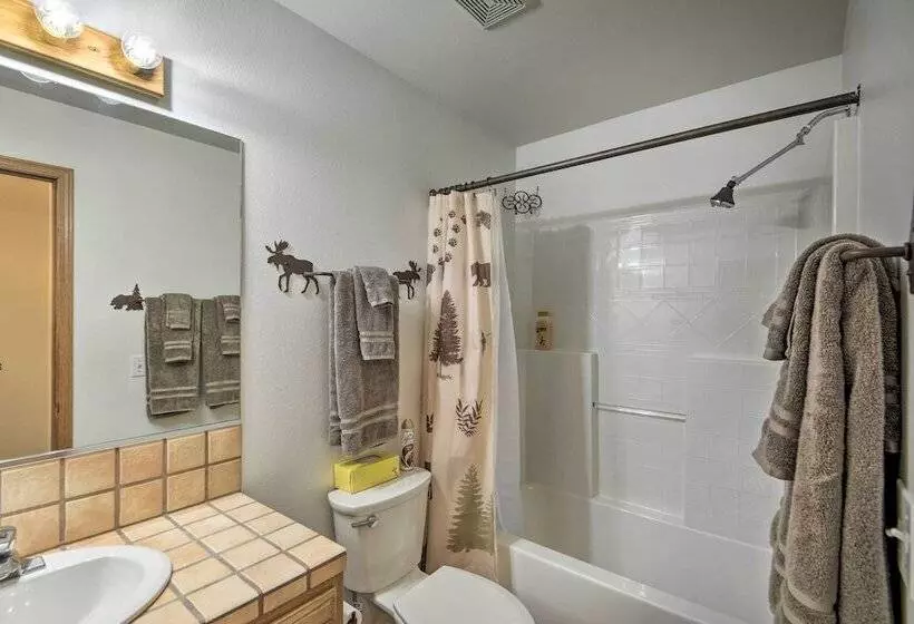 Rocky Mountain Home W/ Deck   Near Fishing & Dtwn!