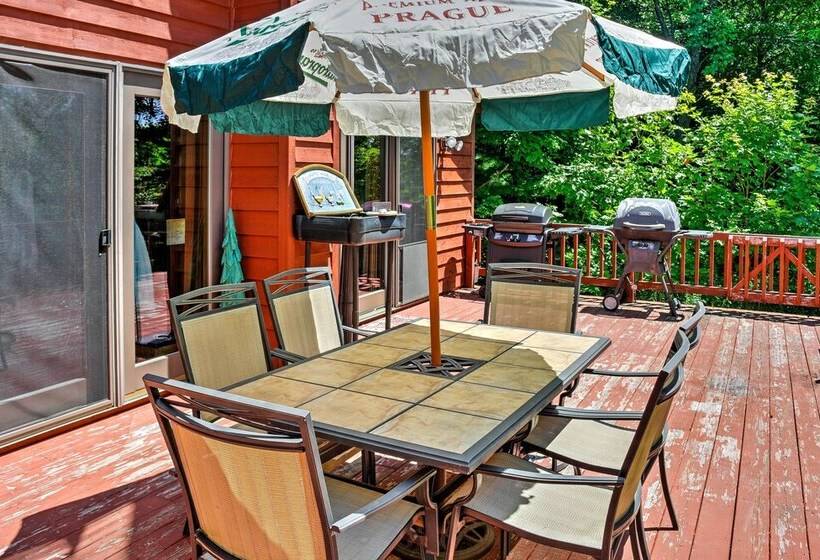 Roomy House On 2 Acres   2 Mi To Egg Harbor Beach!