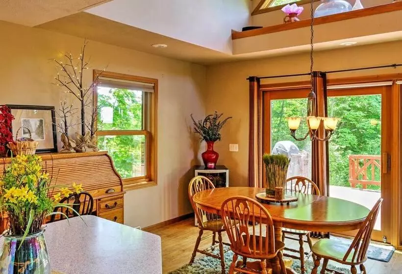 Roomy House On 2 Acres   2 Mi To Egg Harbor Beach!