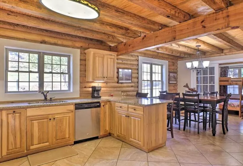 Scottsboro Cabin W/ Fire Pit & Resort Access