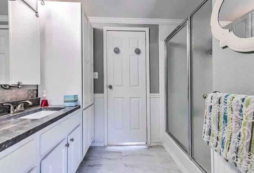 Secluded Pensacola Home ~ 3 Mi To Boat Launch