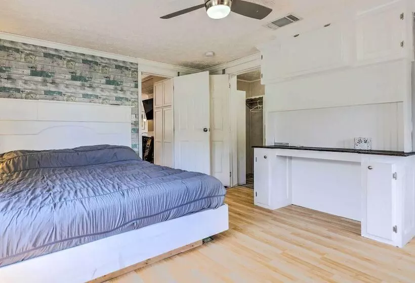 Secluded Pensacola Home ~ 3 Mi To Boat Launch