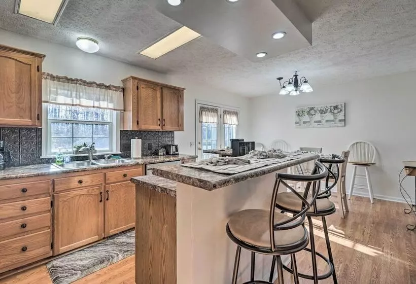 Shenandoah Valley Home ~ 13 Mi To National Park!