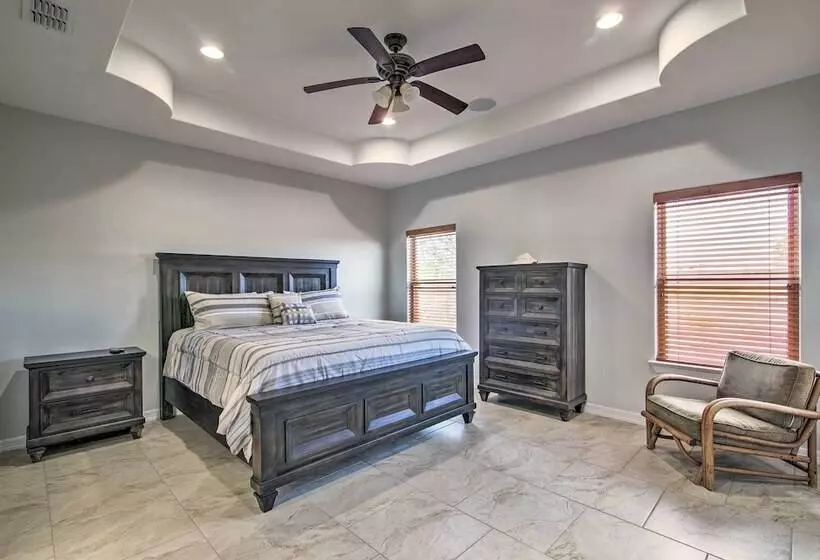 South Padre Paradise W/ Saltwater Pool Near Golf!