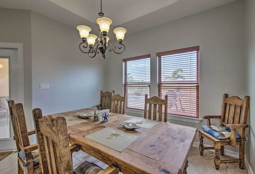 South Padre Paradise W/ Saltwater Pool Near Golf!