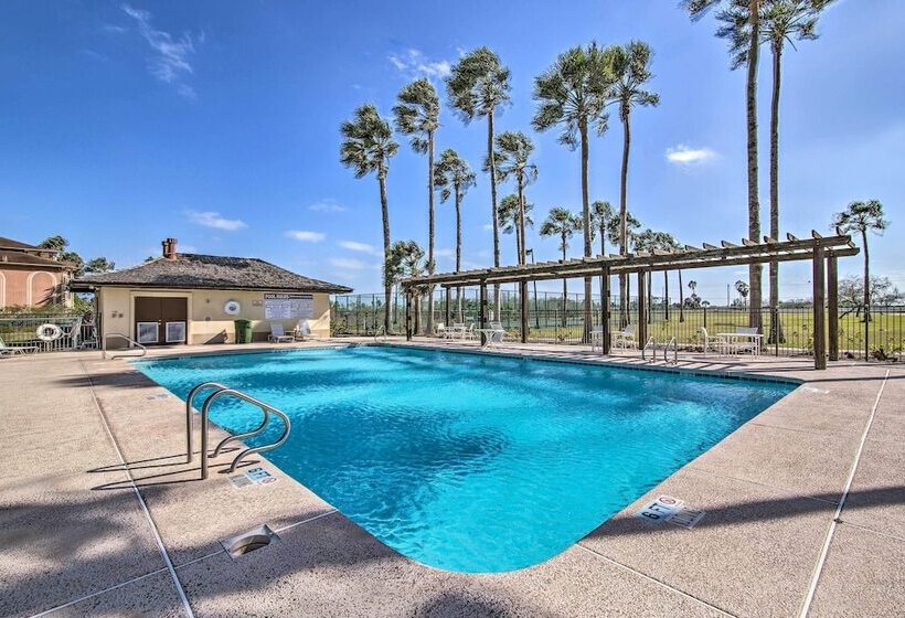 South Padre Paradise W/ Saltwater Pool Near Golf!