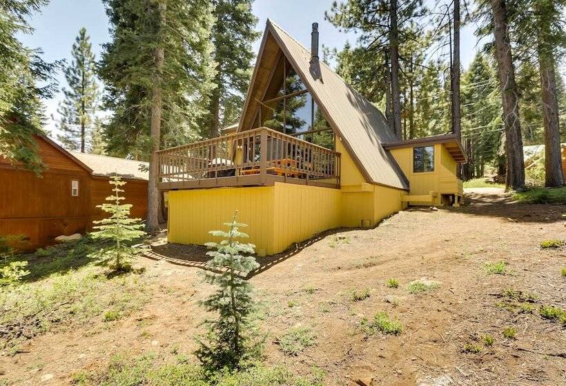 Spacious Cabin W/ Deck, < 3 Mi To Donner Lake