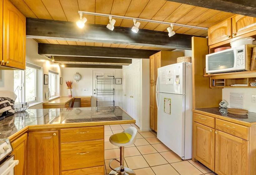 Spacious Cabin W/ Deck, < 3 Mi To Donner Lake